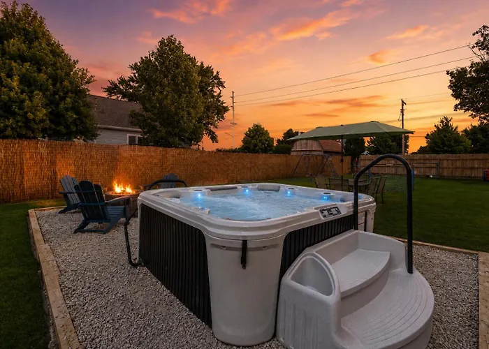 Normal Escape Near Isu - Group Stay - Game Room & Hot Tub Hébergement de vacances *