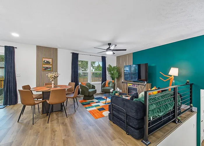 Hébergement de vacances Normal Escape Near Isu - Group Stay - Game Room & Hot Tub *
